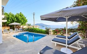 Luxus Villa Skyla mit 5 Schlafzimmern&Meer-Blick